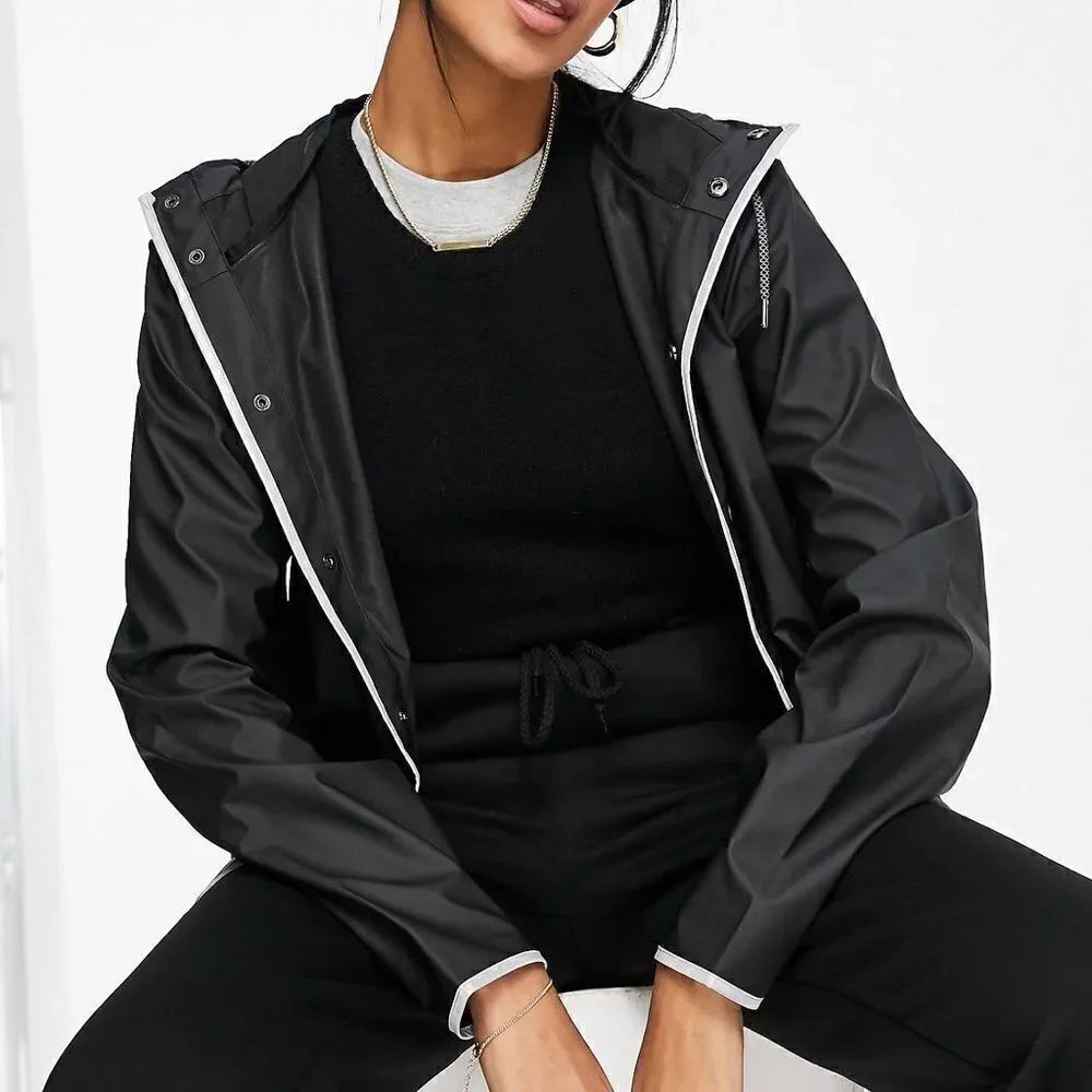 RAINS Unisex Long Black Reflective Raincoat Jacket in the Size Large - Picture 3 of 15